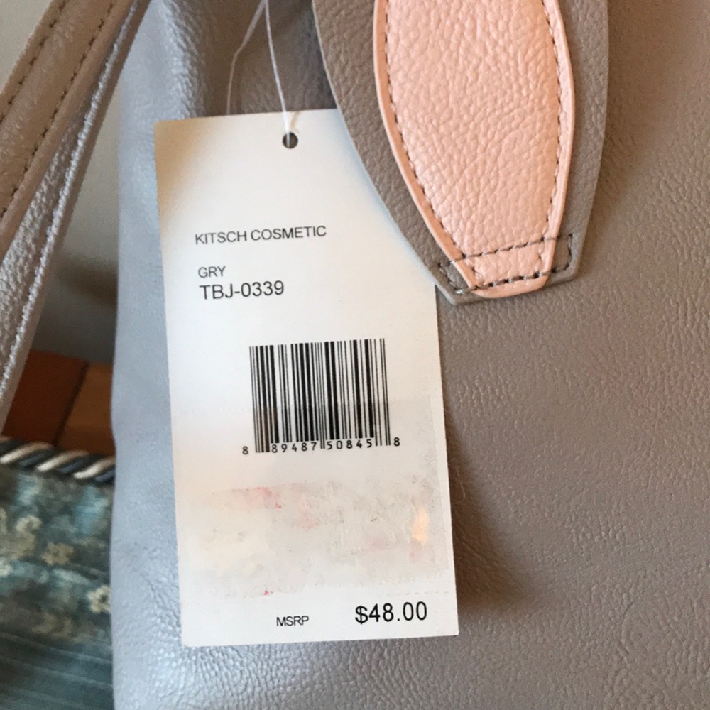 BETSEY JOHNSON COSMETIC BAG WITH STRAP 48.00 NWT - Picture 2 of 6